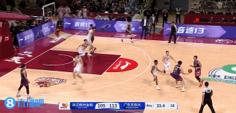 依然不放弃！约克迎着两人 干拔命中高难度后仰三分追分！
